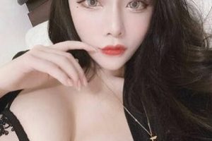 最新直播界的极品美女大奈正妹_NIni