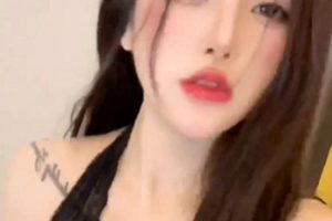 神颜主播心甜最新露脸对定制!