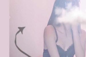 想跟清纯美女约个会?不如来我们这儿看看。