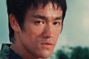 珍藏：李小龙电影原画、视频、配乐一站式播放