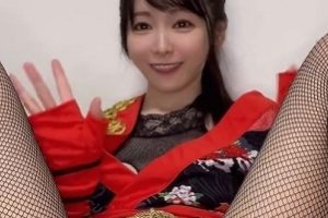 网红Yua绝顶媚态蜜汁某处美少女：有趣连体网丝鲜嫩光“阴”4V1.1G度盘