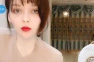 小苏苏混血儿火辣视频：瞬间把握机会，让生活更精彩