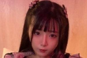 卡哇伊小女神无毛水晶馒头棒紫薇ai ye