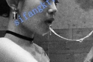 超奇妙对话自拍：完美佳作