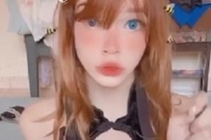 Meiadinha紫薇科技脸嫩妹子写真像娃娃