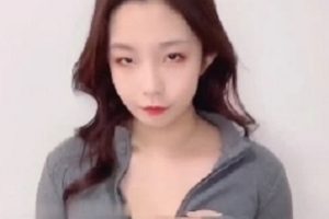 辉夜姬反差婊：让你的脸色发光，嘴艺指教