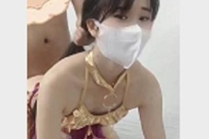 新年网红女神貌美小嘴樱桃奶茶