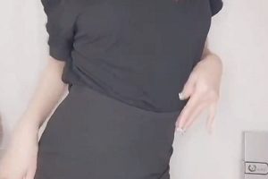 抖音大VTW网红糖糖礼物合集：JK裙、衬衫、水手服、灰短裙、黑白裙、小身段彩蛋节奏感自拍