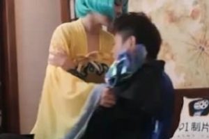 《穿越王者荣耀的世界》第二集：蔡文姬、宫本武藏、兰陵王、孟德齐聚移魂da,fa