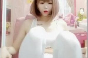 火爆斗鱼本土成熟女人网红主播浮力姬like娟抖臀牛人最新作品火爆斗鱼本土成熟女人网红主播浮力姬like娟抖臀牛人最新作品