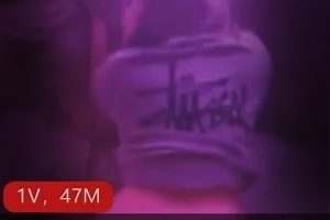 FansOne精选视频：反差小姐姐蜂腰蜜桃臀高速后推车销魂叫声47M1V