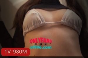 大长腿S熊自拍1V-980M视频，时长7分钟