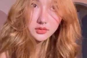 精选女神OnlyFans泄露视频曝光，男友C神魂颠倒！