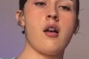 CD伪娘喷S战士自拍27分钟视频下载