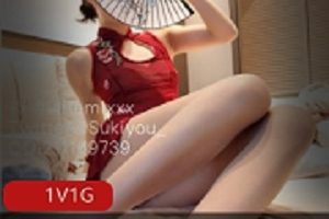 草莓味软糖美少女，高中学生签约艺人直播作品，青纯性感风格，私房福利自拍，高颜值