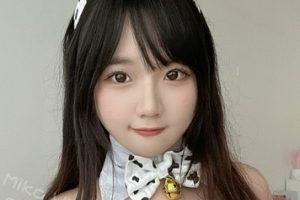 娇嫩港妹冉冉MikaYing私拍视频百刀展示