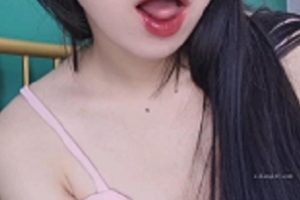 19岁校服JK自制寸止挑战-透明睡衣道具秀~