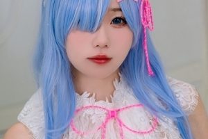 精彩雷姆cosB站up主黏黏团子兔，精心制作的视频赢得720万礼物支持