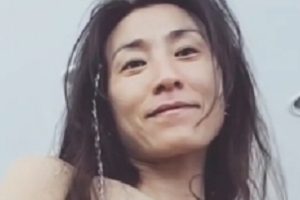 Yseyo老婆熟妇奶大臀肥腰细站炮10V3G猛烈冲击用口百度盘