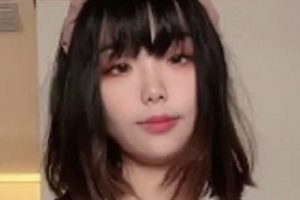 互动视频套图小玉儿JK服装放飞自我三人游2V600M，在线解压