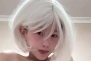 抖音甜妹定制作品合集2V172M，封号福利资源，5分钟车衣版