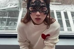 白领快手美女孙M瑶最新合集27V1.3G，吞金自拍，笑容气质尽显