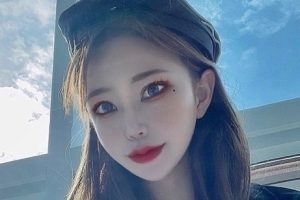 Queenseoa吃瓜私拍Onlyfans合集20部15G太顶了