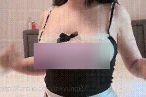 推特姜仁卿劲爆女仆私藏3V1.55G蜜桃炸弹