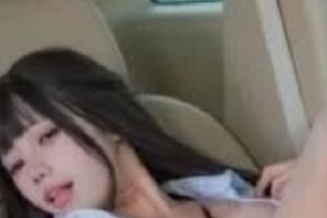 黏黏团子兔：吃瓜宅舞敏感OL潜规则，百度盘NV7.4G高清下载