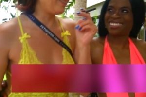 P站优质熟女IAmHellenaPrice183部69G蜜桃臀跪舔合集